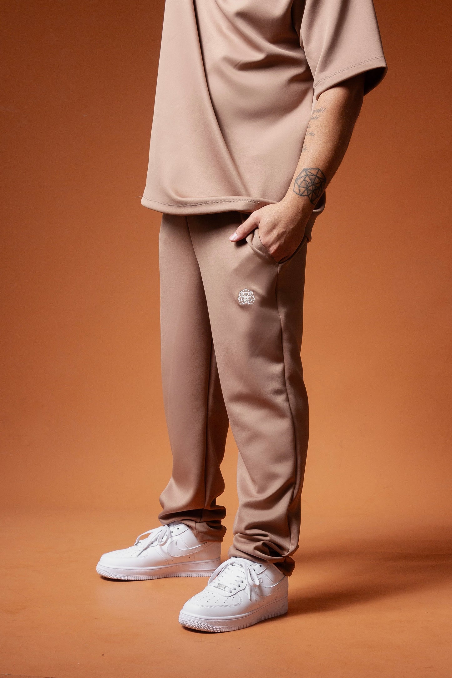 conjunto oversize neo camelo